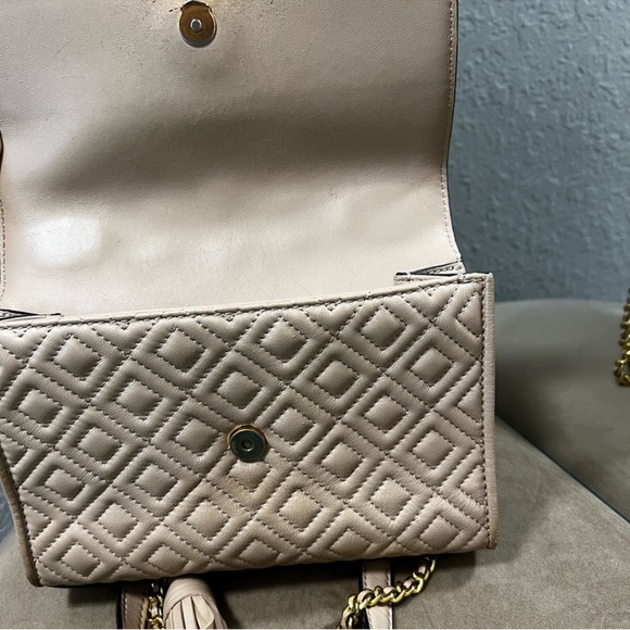 Tory Burch Fleming Convertible Shoulder Bag Shell Pink Quilted Leather - Picture 4 of 10